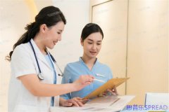 曼谷那盏灯-十年陪跑路-杰特宁医院的老友手记